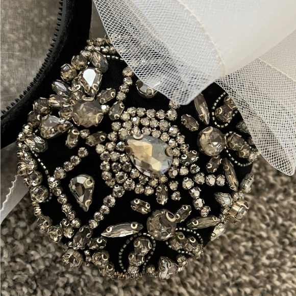 Vera Wang Disney Designer Collection - Picture 4 of 5